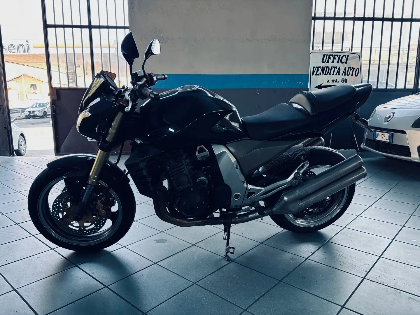 Kawasaki Z 1000 Noir - 1