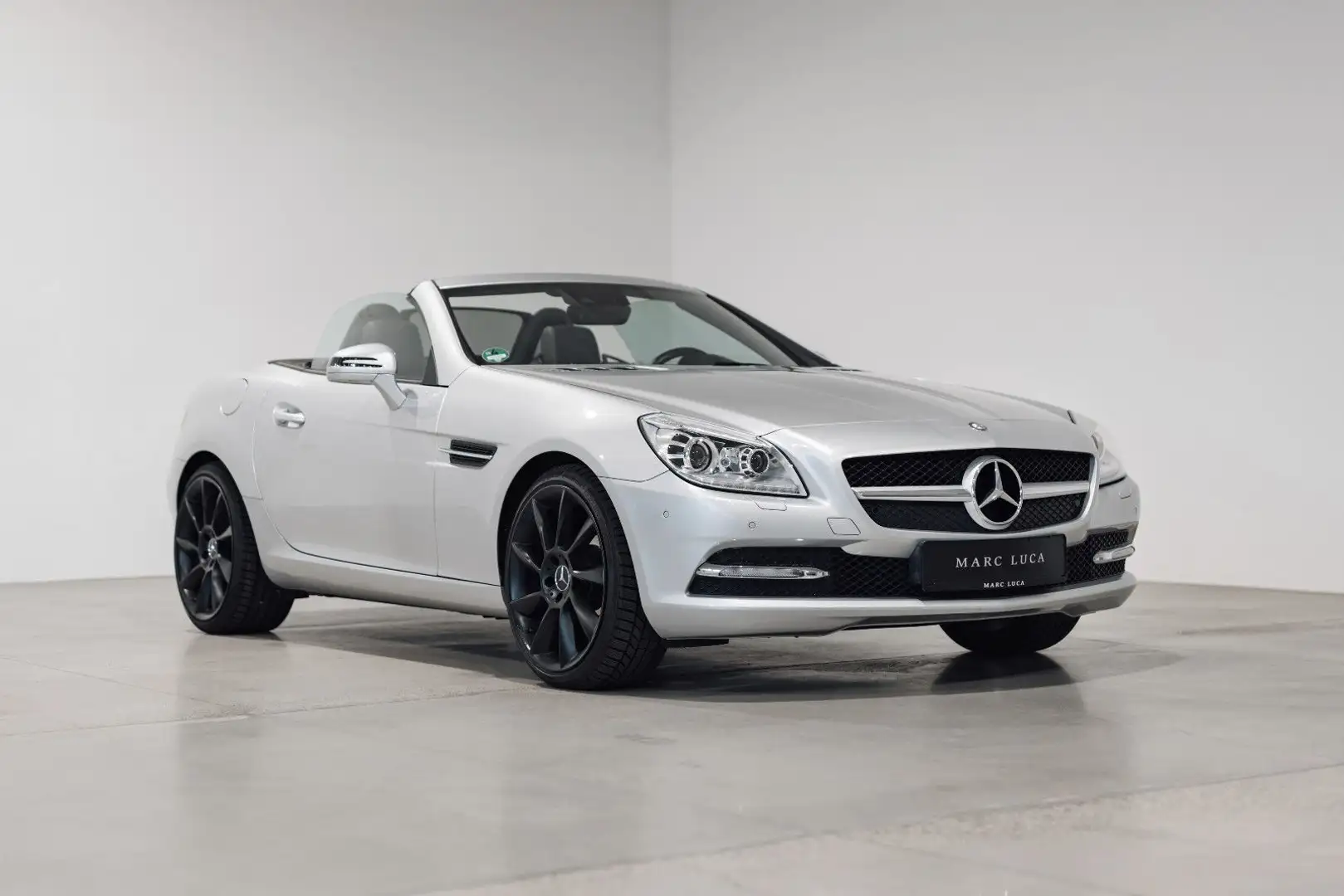 Mercedes-Benz SLK 200 BlueEFFICIENCY Argent - 1