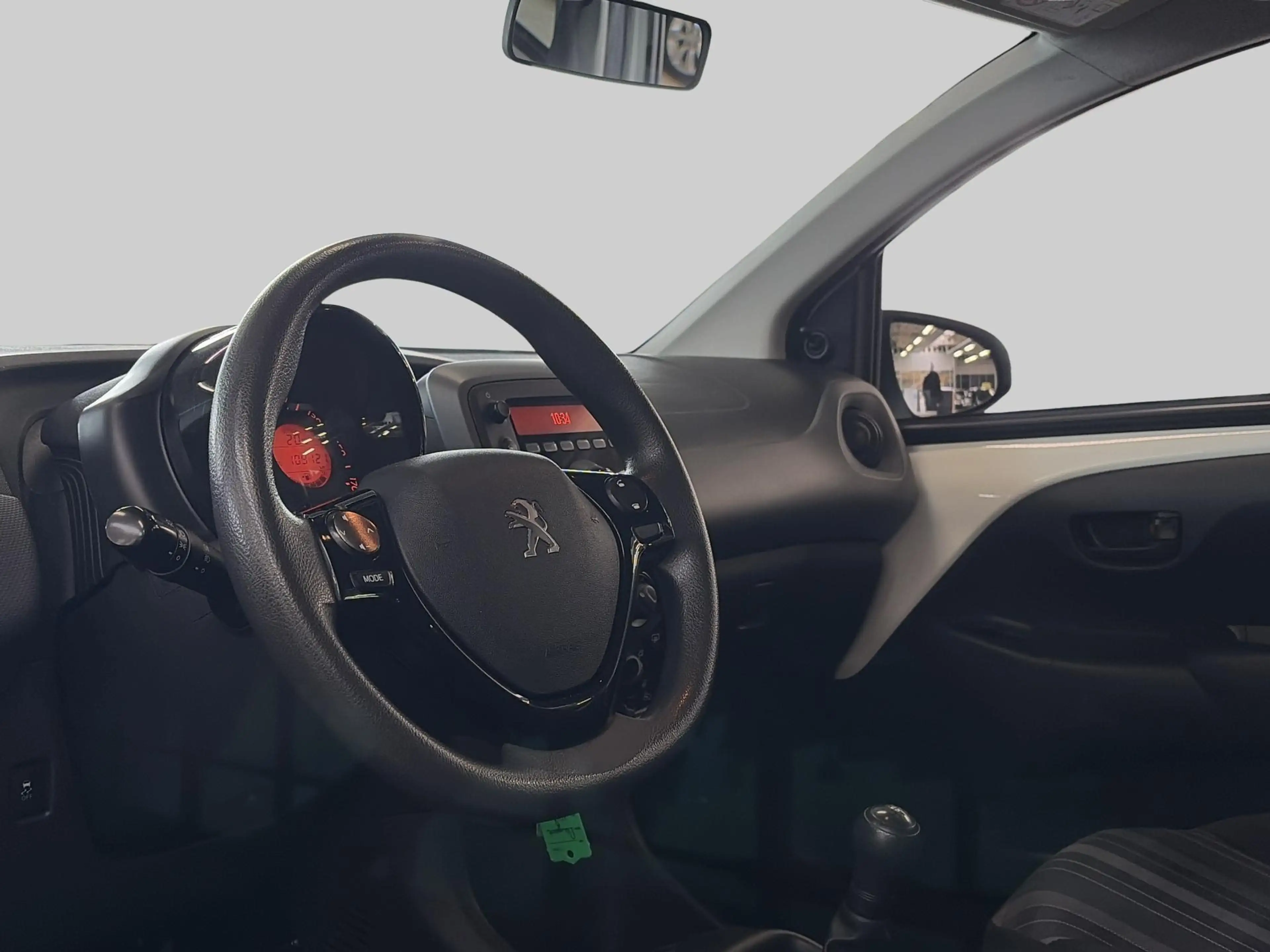 Peugeot 108 1.0 e-VTi Active | Airco | Hill hold functie — photo 4
