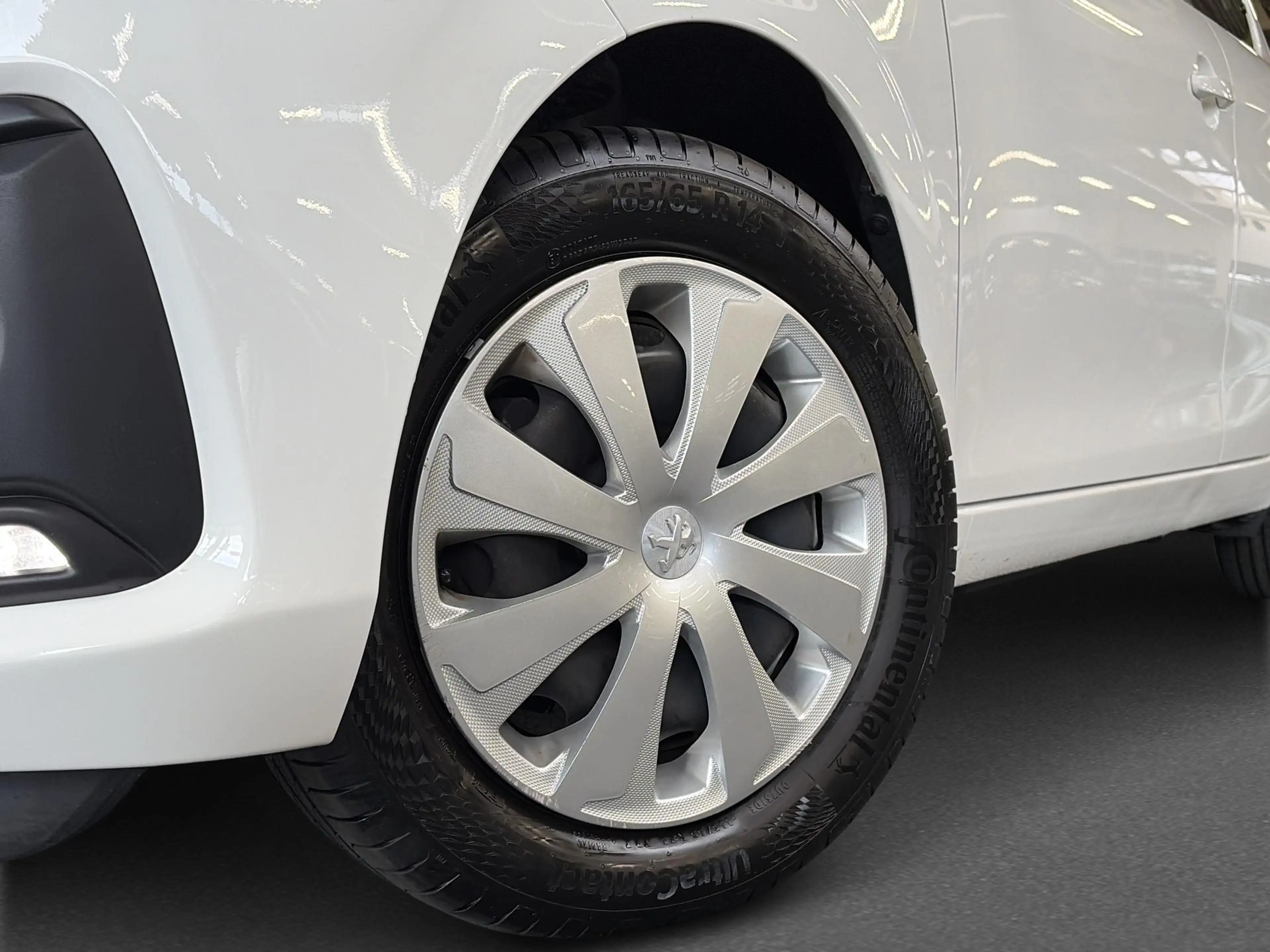 Peugeot 108 1.0 e-VTi Active | Airco | Hill hold functie — photo 11