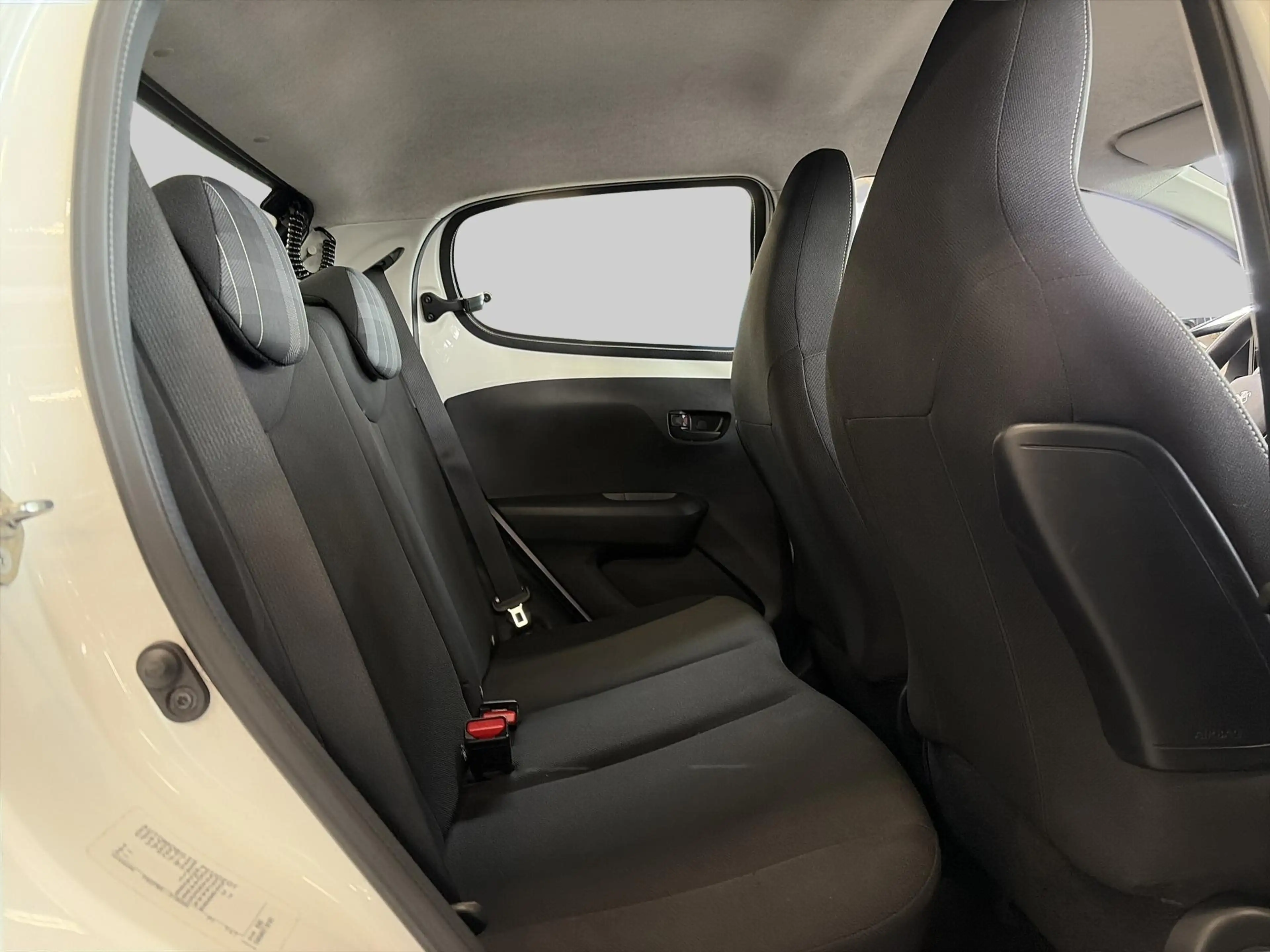 Peugeot 108 1.0 e-VTi Active | Airco | Hill hold functie — photo 14