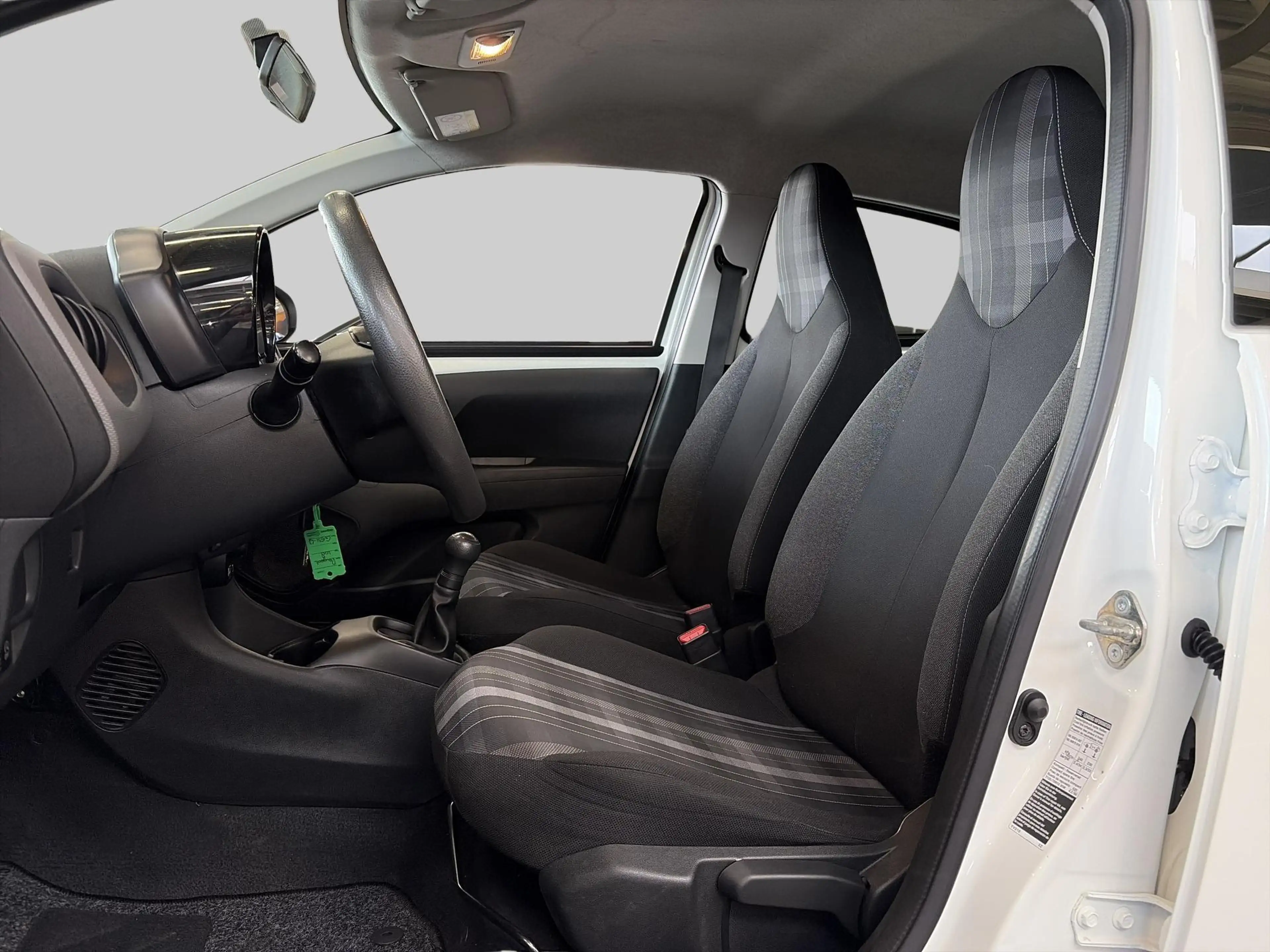Peugeot 108 1.0 e-VTi Active | Airco | Hill hold functie — photo 12