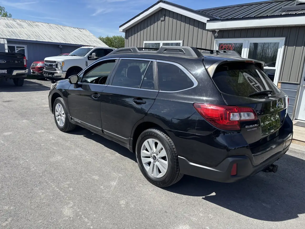 Subaru OUTBACK fotografie Subaru OUTBACK