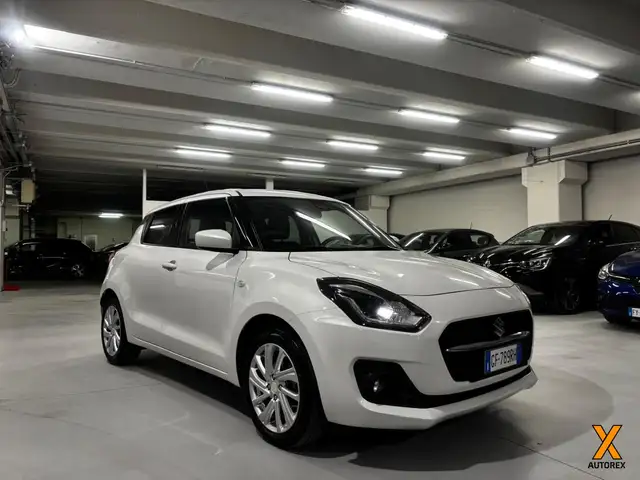 Suzuki Swift 1.2 Hybrid Top