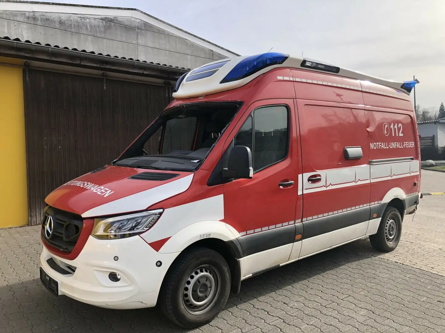 Mercedes-Benz Sprinter 416 CDI Rettungswagen, Automatik Weiß - 1