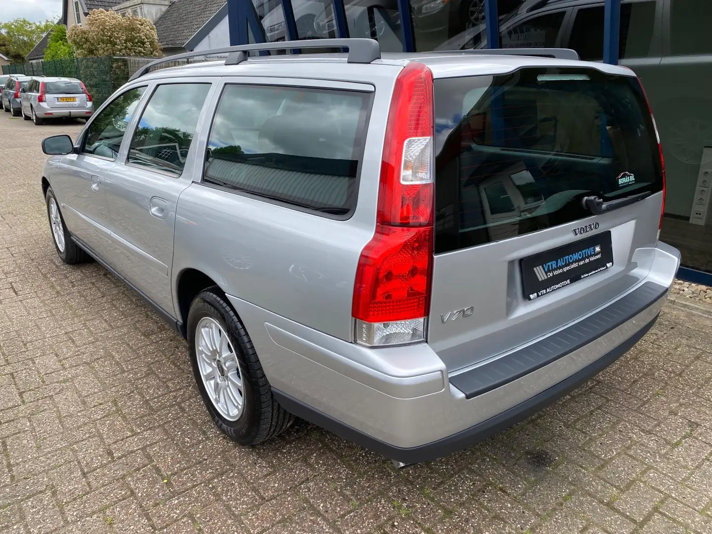 Volvo V70 2.4 Kinetic Youngtimer 40.421KM!!! Silber - 2