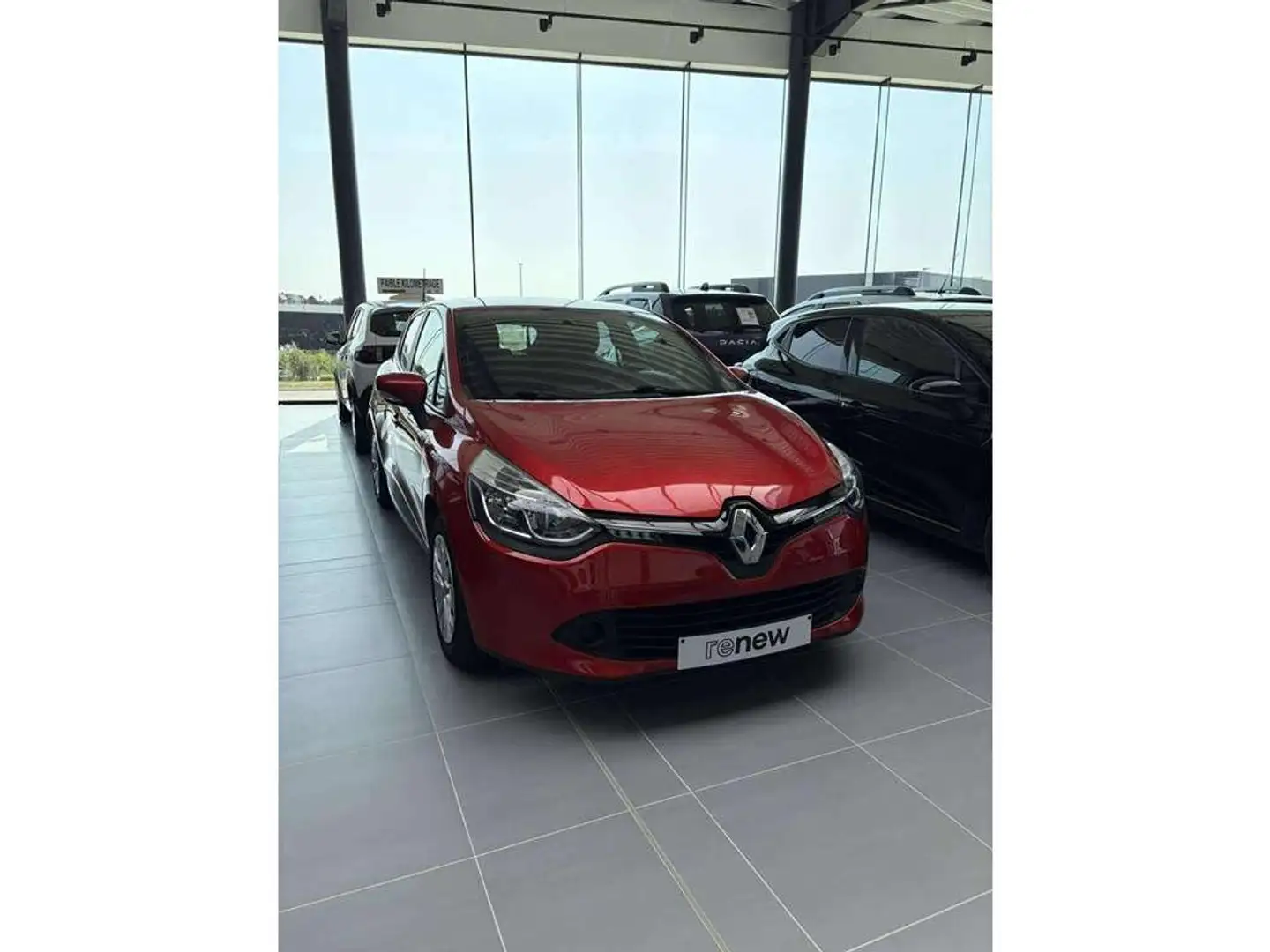 Renault Clio EXPRESSION Rouge - 1