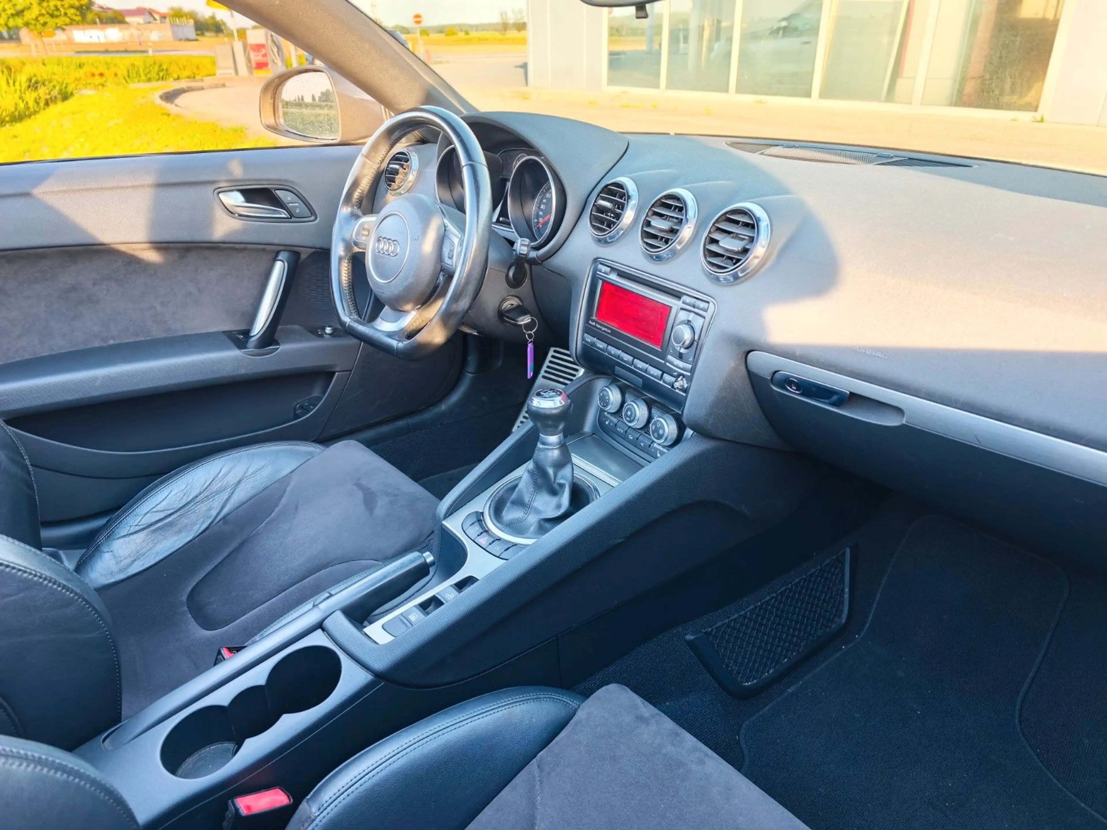 Audi TT Coupe/Roadster 1.8 TFSI Roadster — photo 14