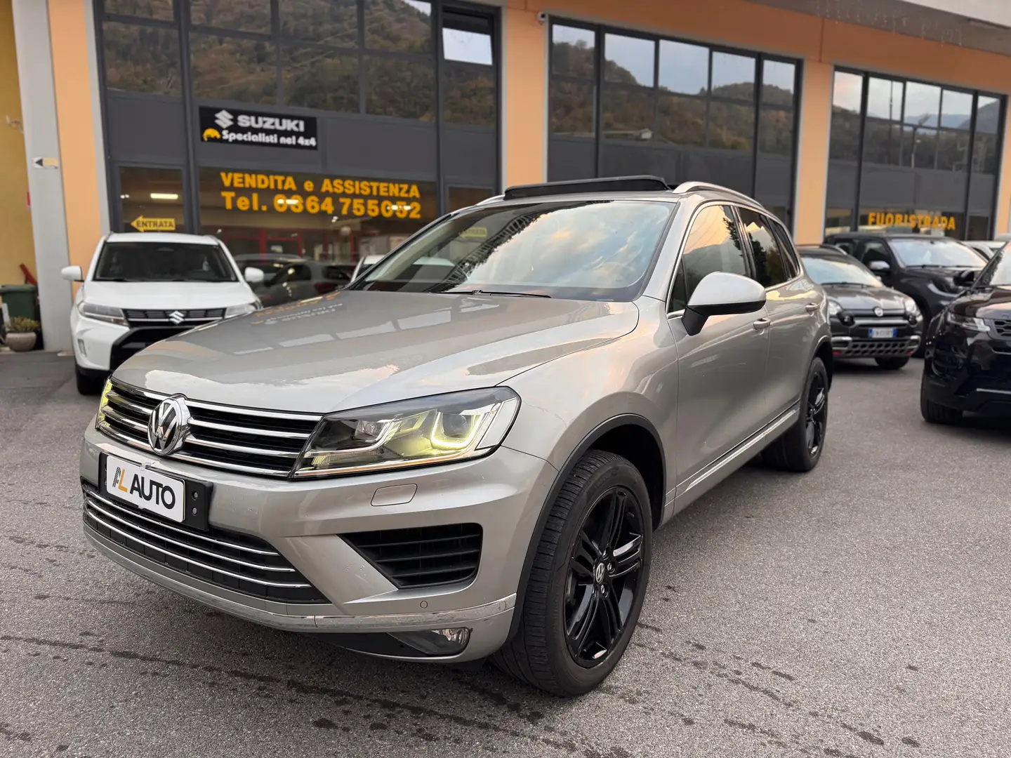 Volkswagen Touareg Touareg II 2015 3.0 V6 tdi Executive tiptronic Grijs - 1