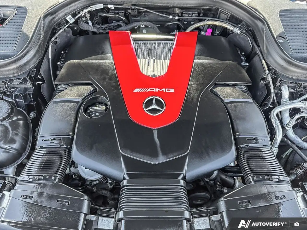 Mercedes-Benz GLC снимка Mercedes-Benz GLC