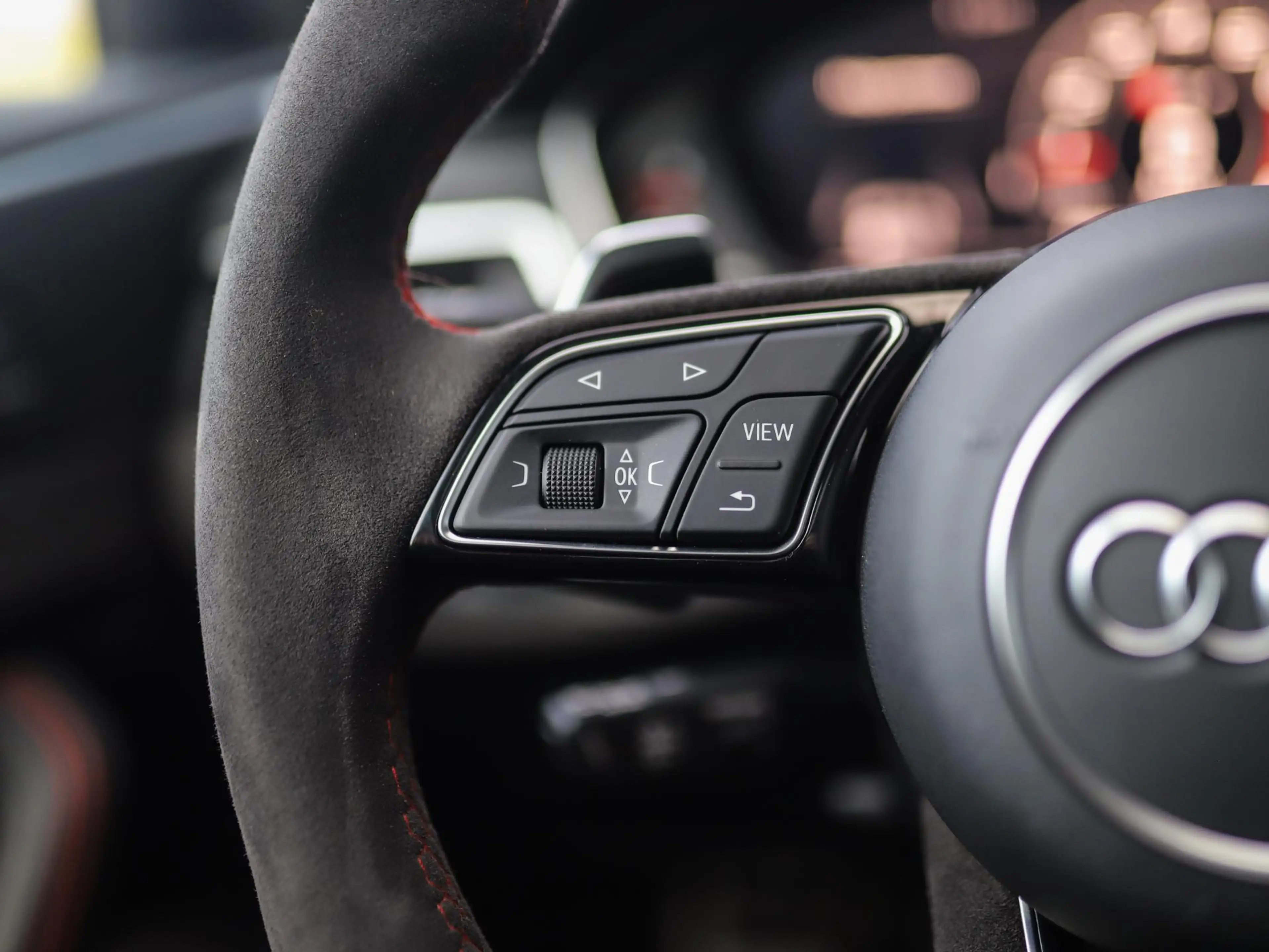 Audi RS4 A4 Avant 2.9 TFSI quattro Pro Line Plus | Massage — photo 46
