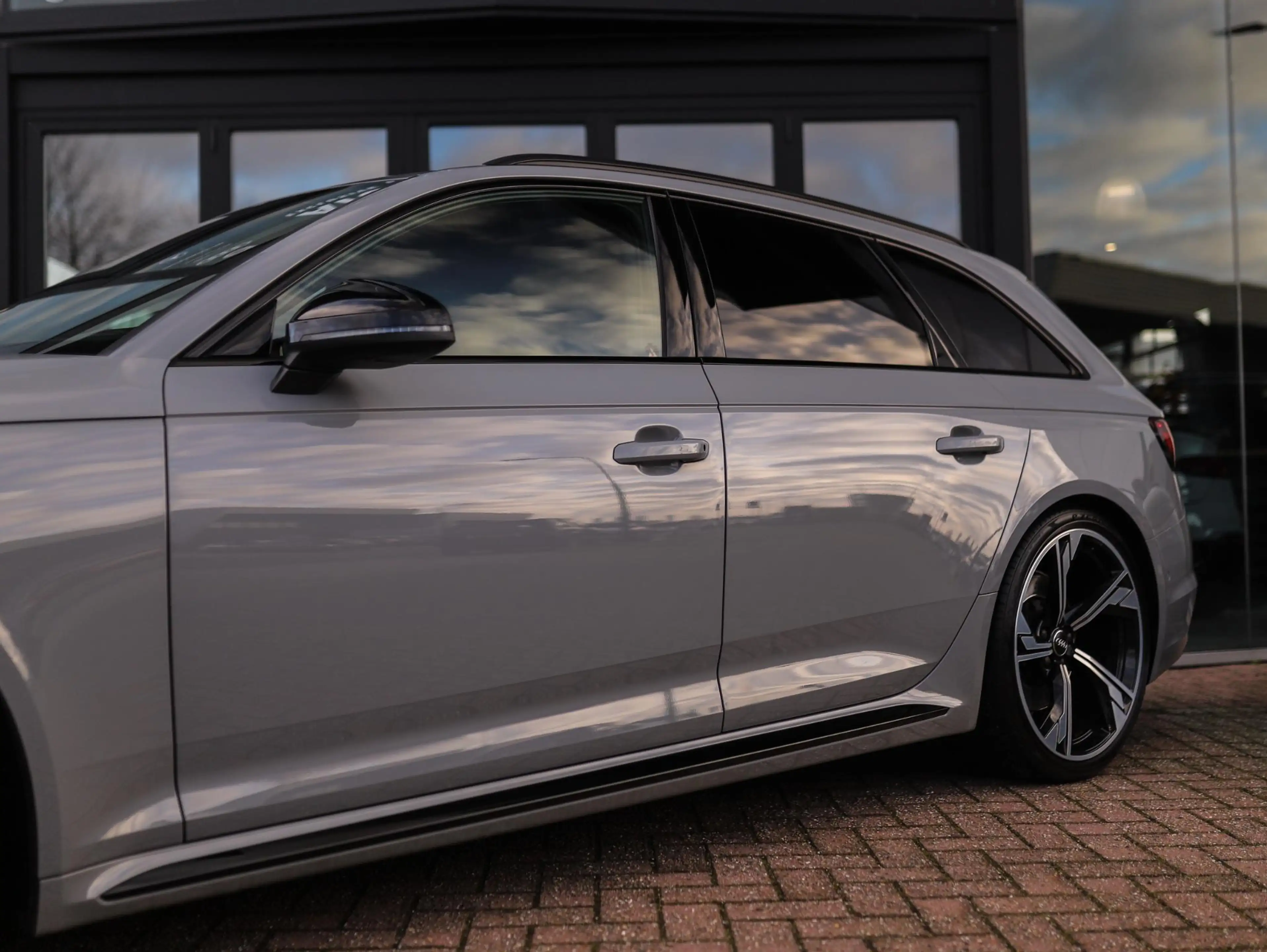 Audi RS4 A4 Avant 2.9 TFSI quattro Pro Line Plus | Massage — photo 5