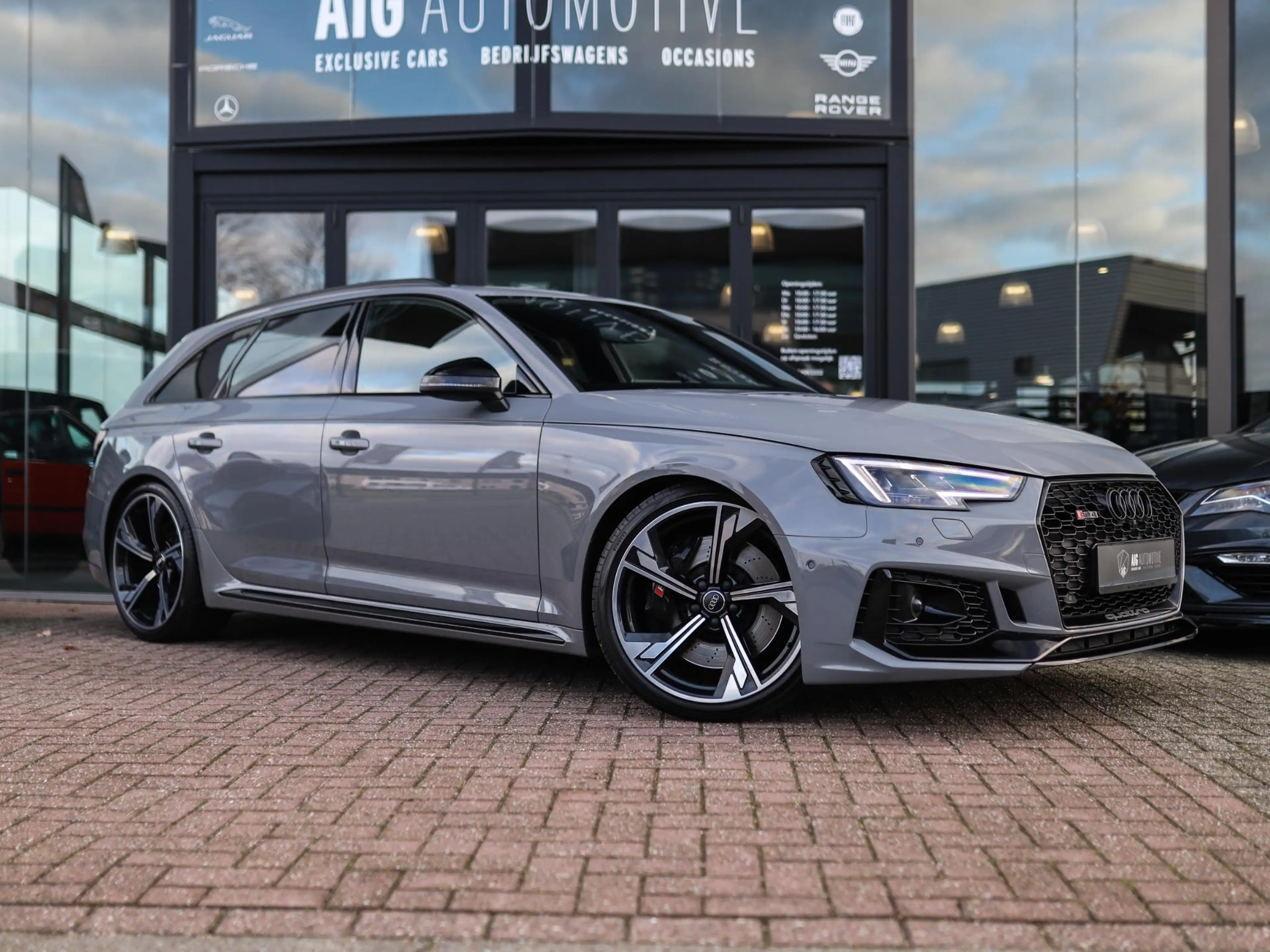 Audi RS4 A4 Avant 2.9 TFSI quattro Pro Line Plus | Massage — photo 10