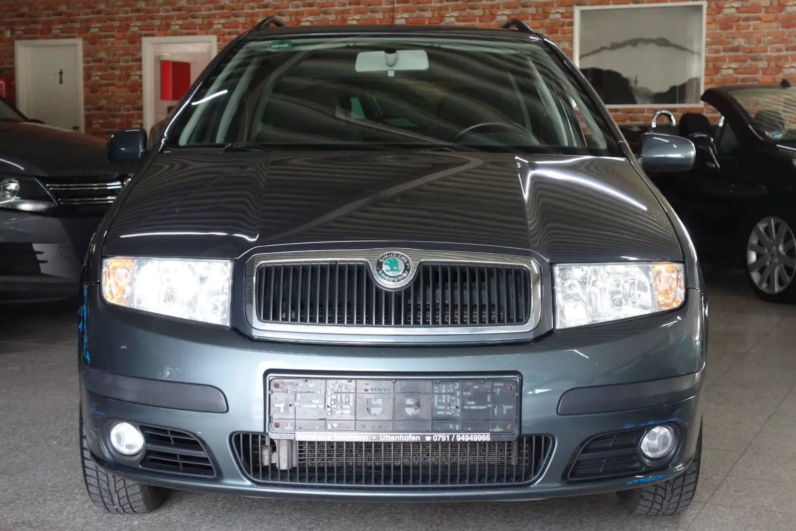 Skoda Fabia Combi-1.4-Klima-Tempomat-SH gepfl-Tüv10/25 Grau - 2