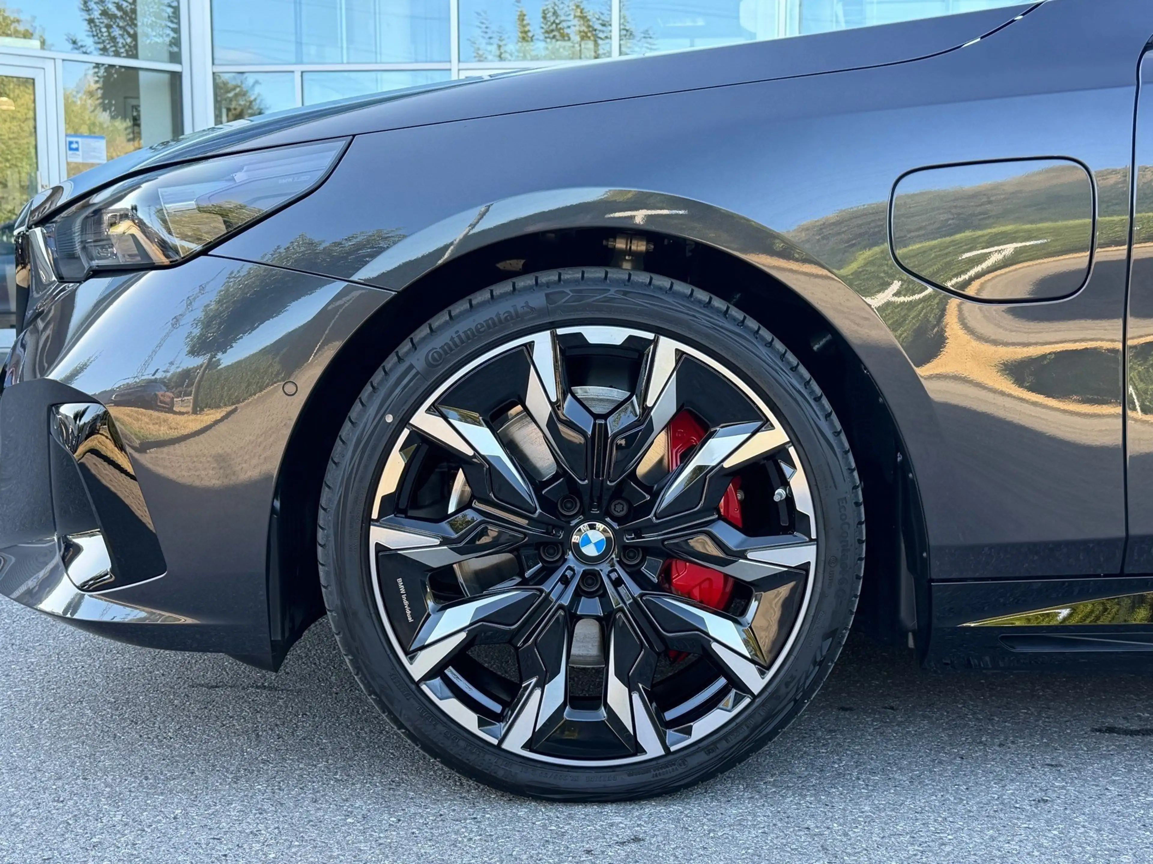 BMW 550 e xDrive M-Sport Pro, B&W, Pano, 21", AHK, 360°, — photo 6