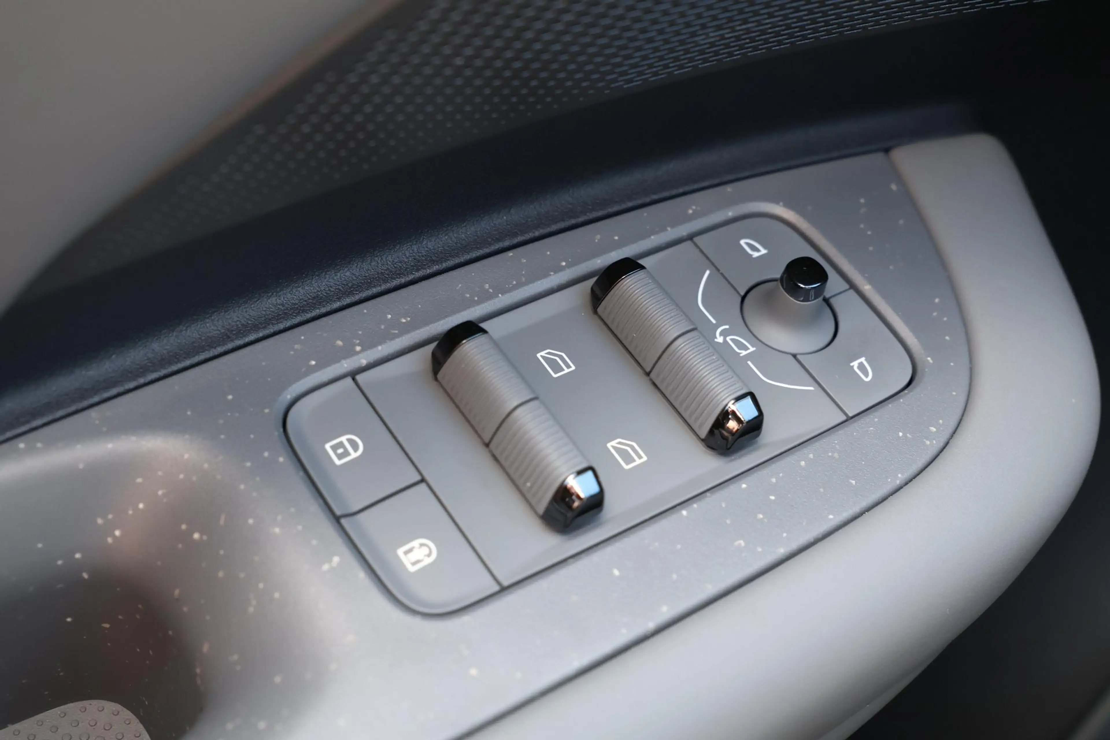 Lynk & Co 02 More 66 kWh - Panoramadak - 360º Camera - Harman/K — photo 7