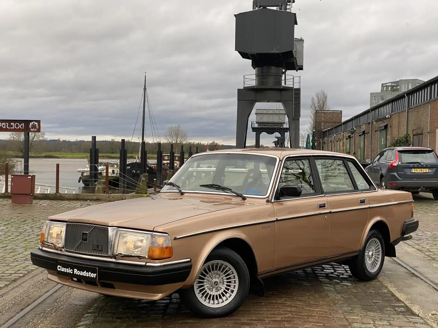 Volvo 264 DL Aut. Hnědá - 1