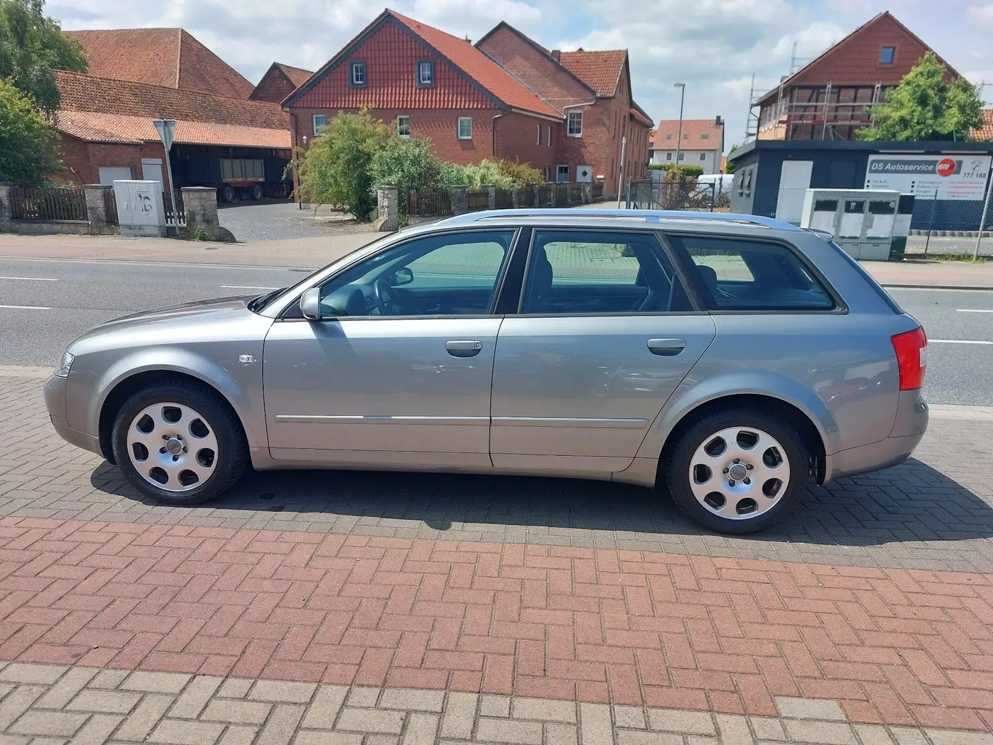 Audi A4 Avant 1.8 TUV NEU12 Monate Garantie Auf Wunsch Gris - 2