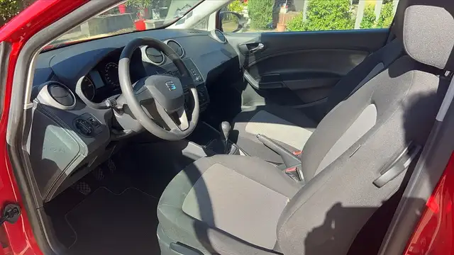 Seat Ibiza view 8