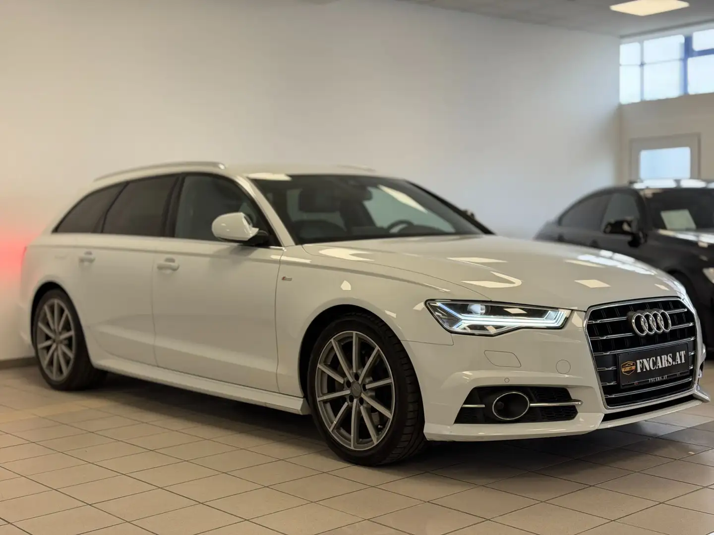 Audi A6 Avant 3,0 TDI S-tronic S line | Matrix LED | BOSE Weiß - 1