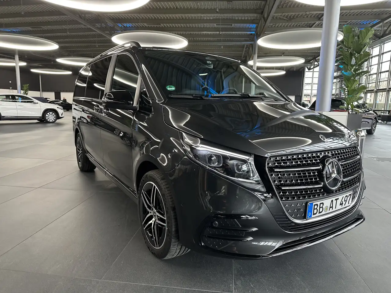 Mercedes-Benz V-Class 2026