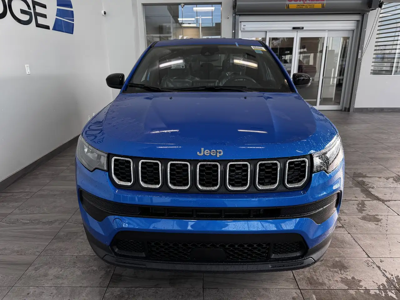 Jeep Compass снимка Jeep Compass