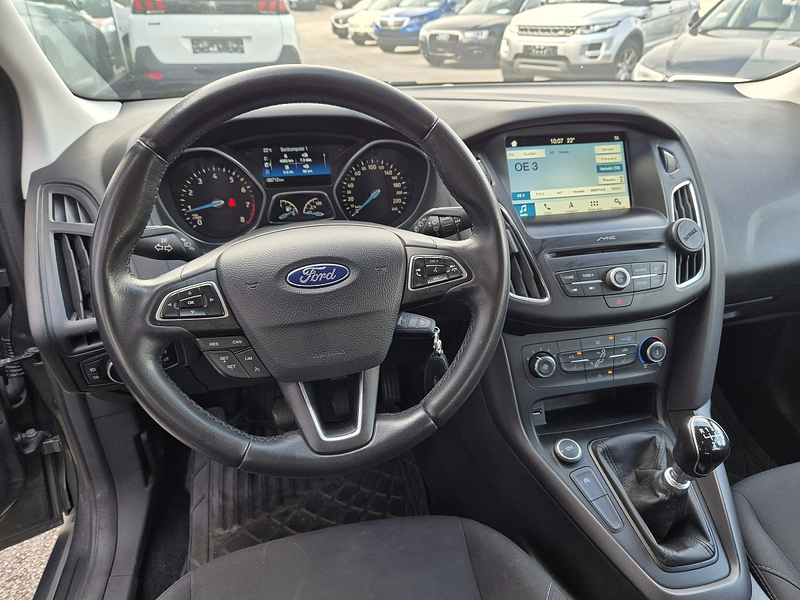Ford Focus Traveller 1,0 EcoBoost Trend — photo 10