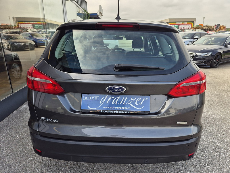 Ford Focus Traveller 1,0 EcoBoost Trend — photo 6