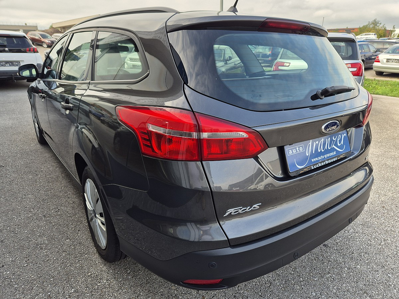 Ford Focus Traveller 1,0 EcoBoost Trend — photo 5