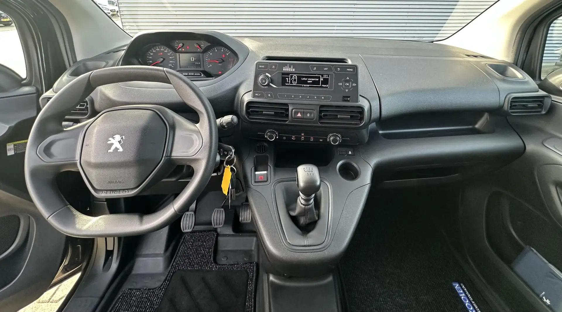 Peugeot Partner 1.2 PureTech Benzine bestel BPM VRIJ! MARGE! Noir - 2