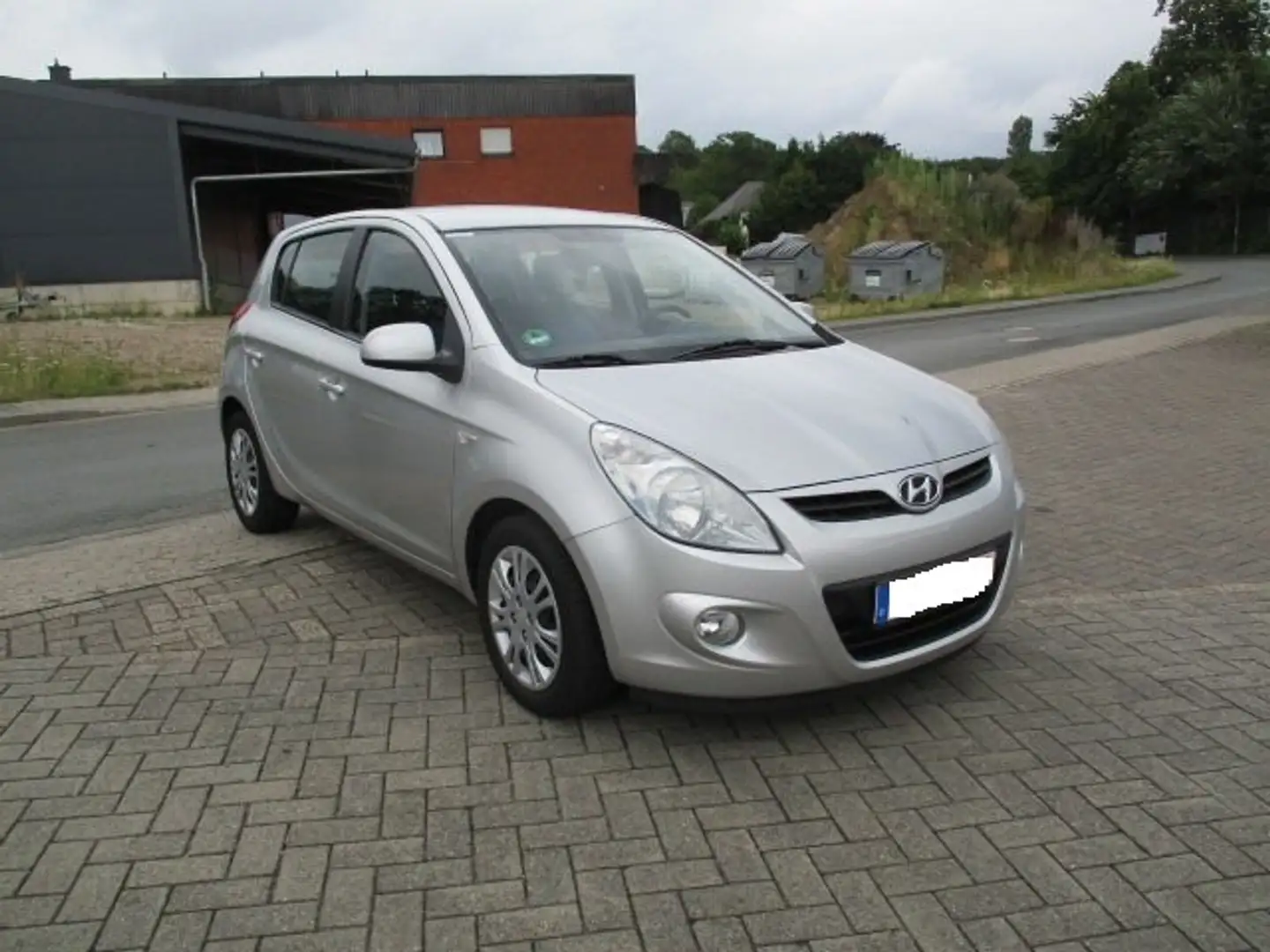 Hyundai i20 1.4 Comfort Argent - 1