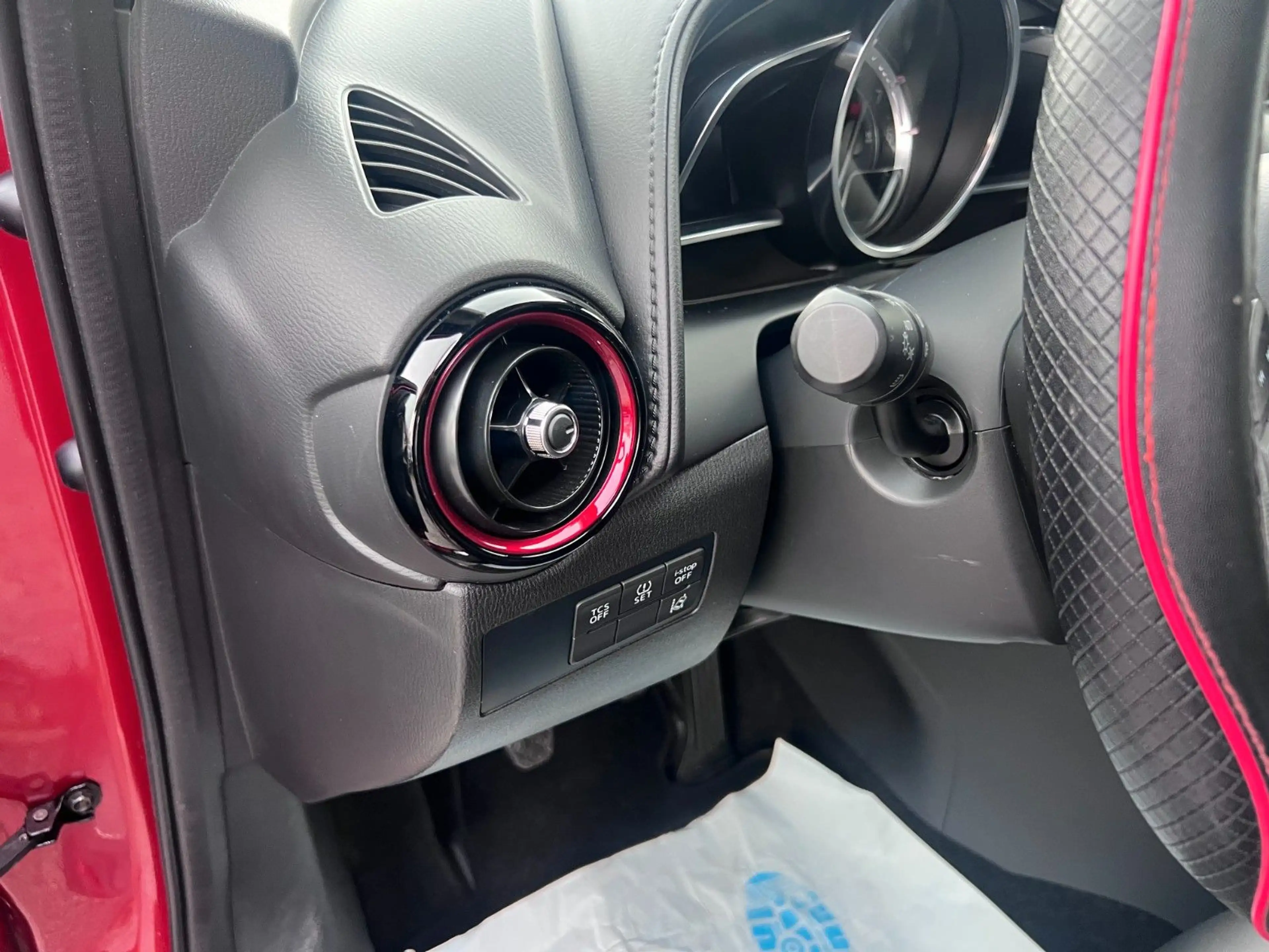 Mazda CX-3 Sports-Line AWD Navi Kamera Leder Head-up — photo 13