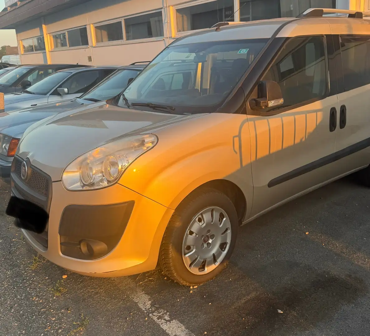 Fiat Doblo Doblo 1,6 16V JTD Multijet Dualogic Aut. Dynamic Бежевий - 2