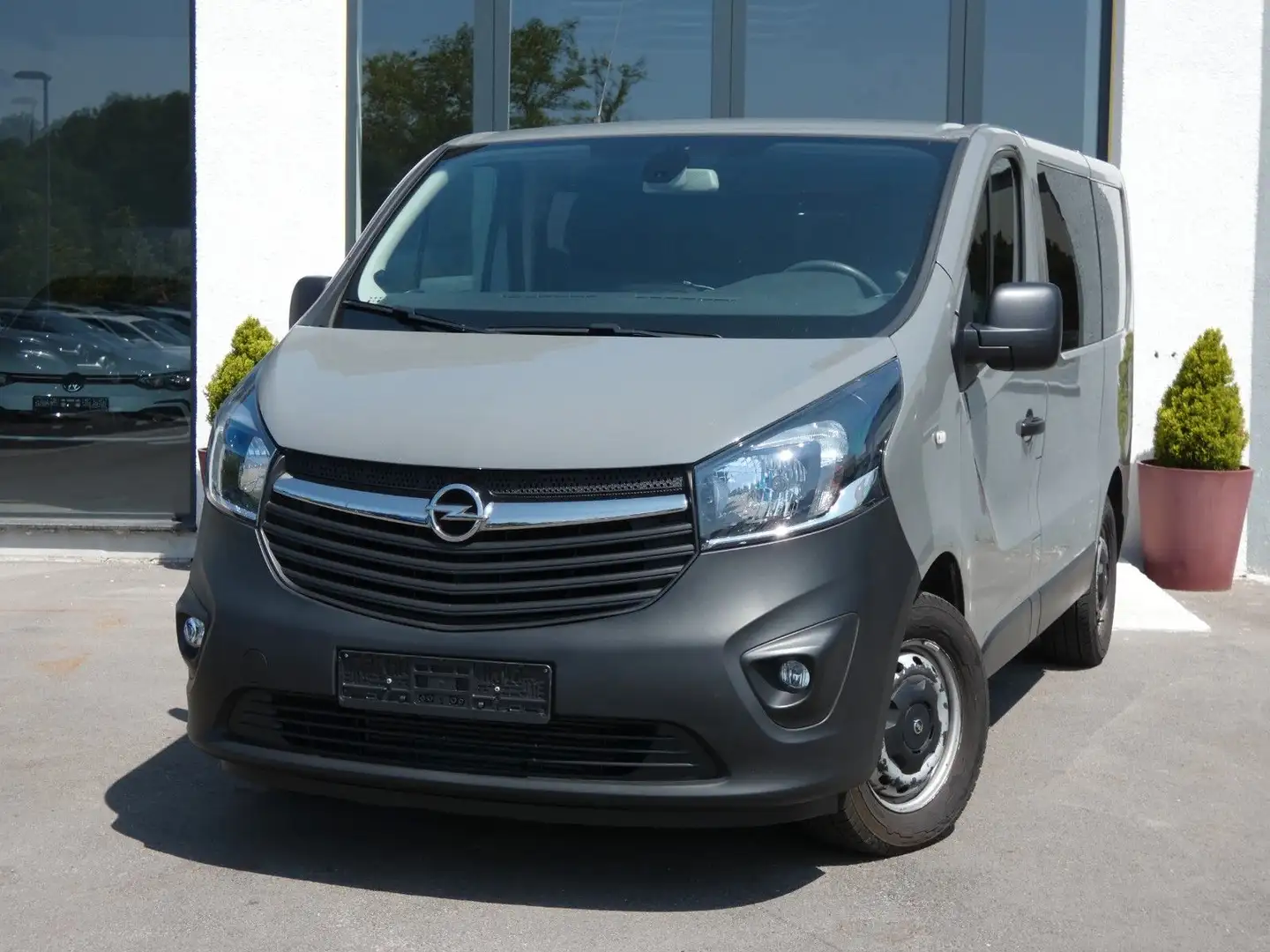 Opel Vivaro B  L1H1*9 Sitzer*Klima*Kamera* Grau - 1