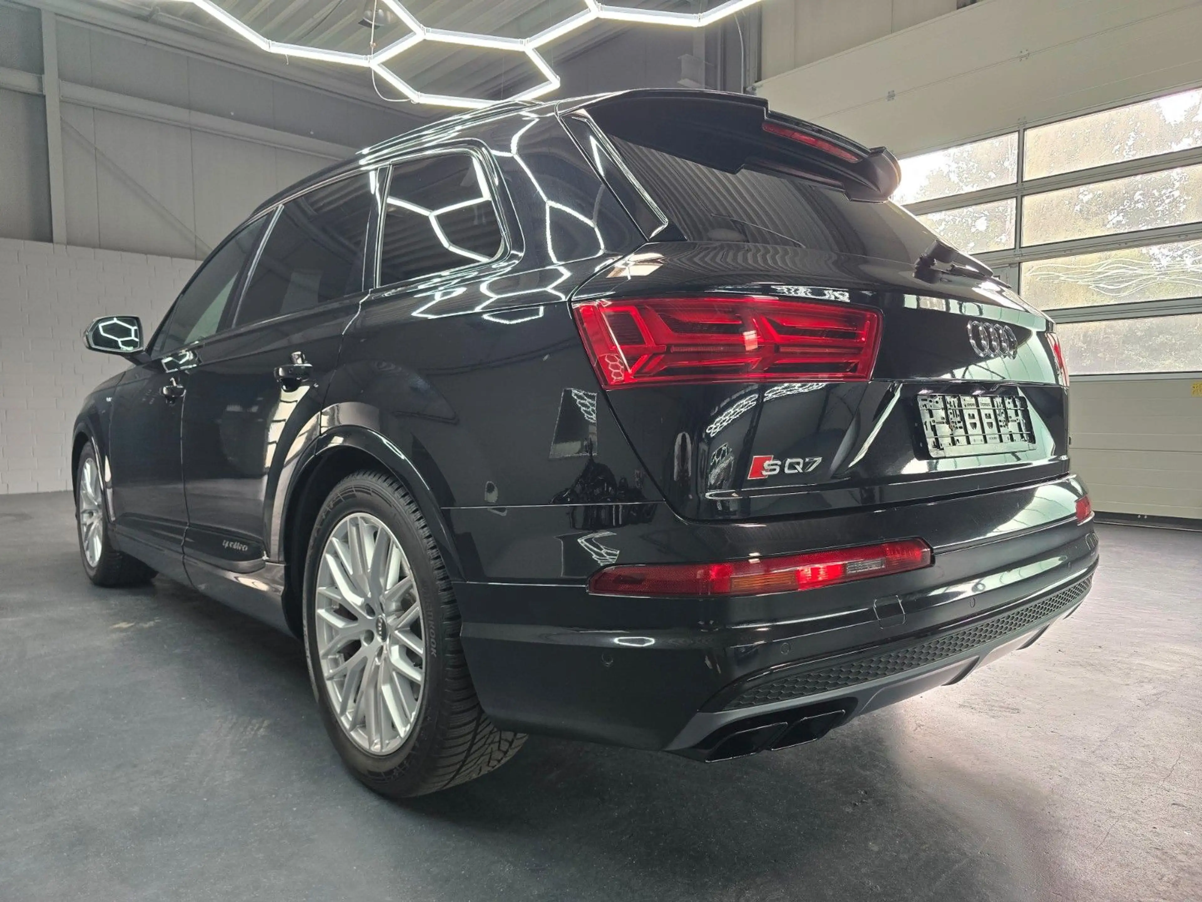 Audi SQ7 V8TDI/Bang&Olufsen/StandHzg/7Sitzer/Panorama — photo 10