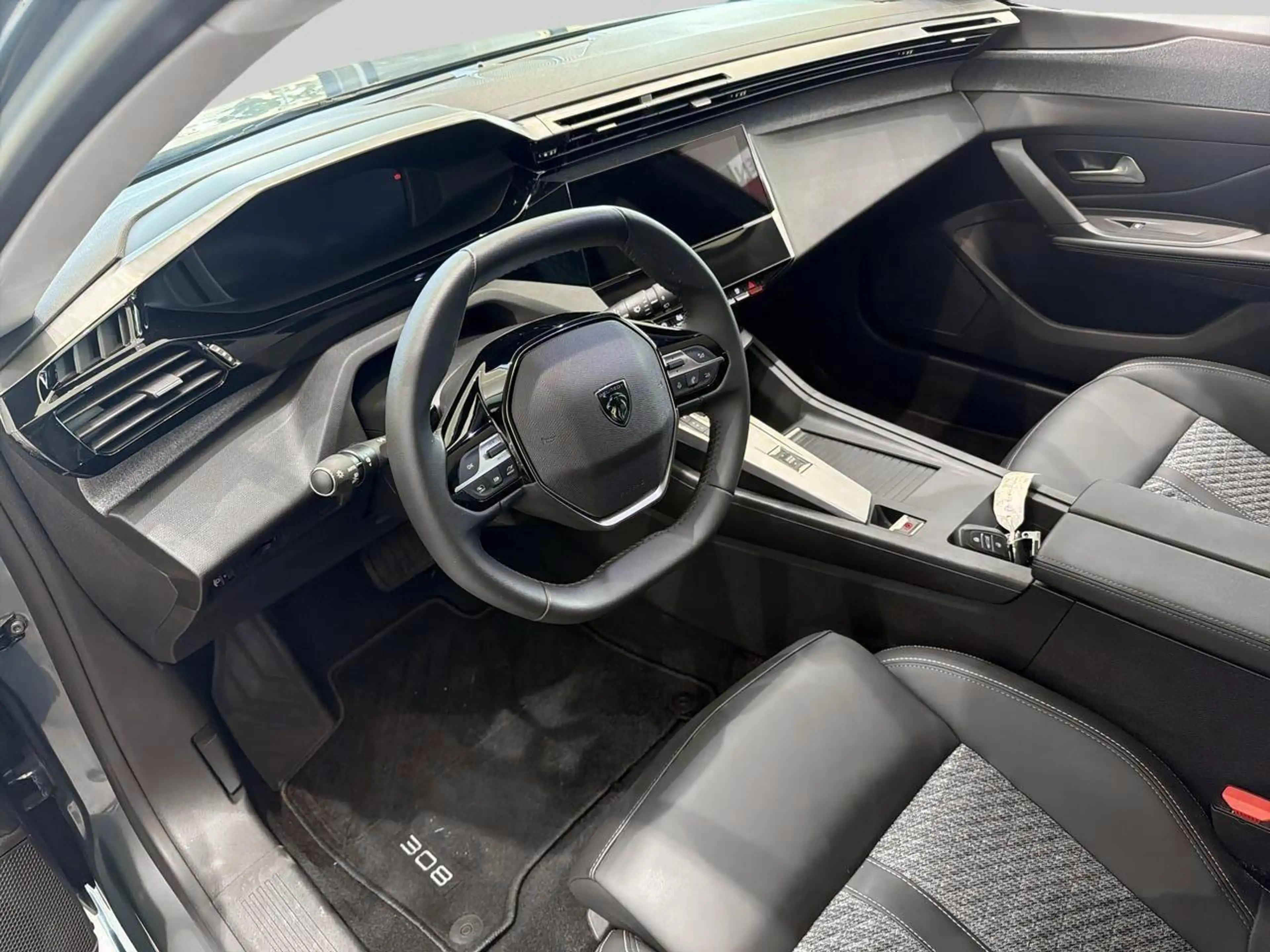 Peugeot 308 SW 1.2 HYBRID 145 e-DSC6 Allure // NRM-DEMO — photo 9