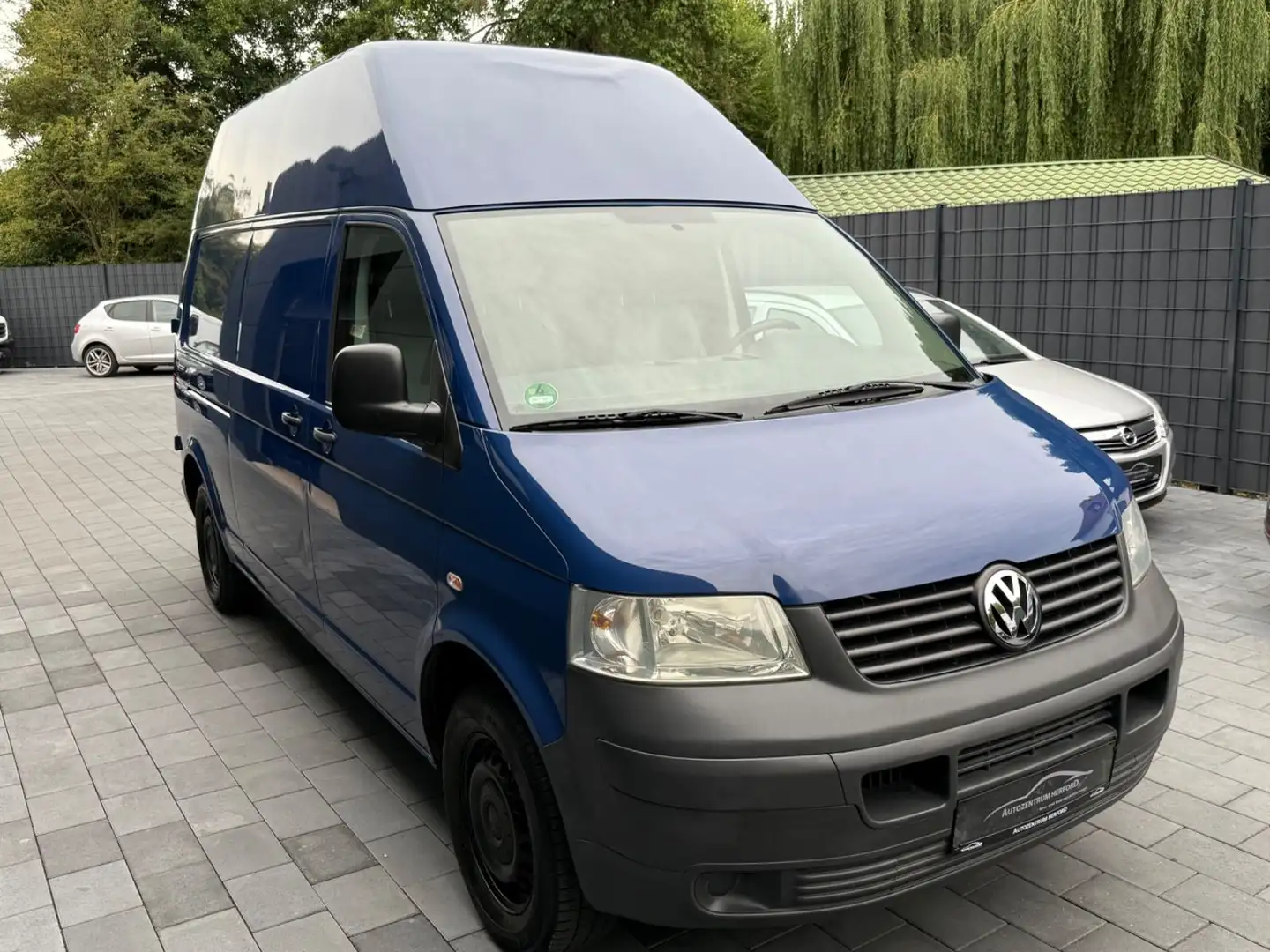 Volkswagen T5 Transporter 1.9 TDI Kasten Hochdach NUR 93TKM Azul - 2