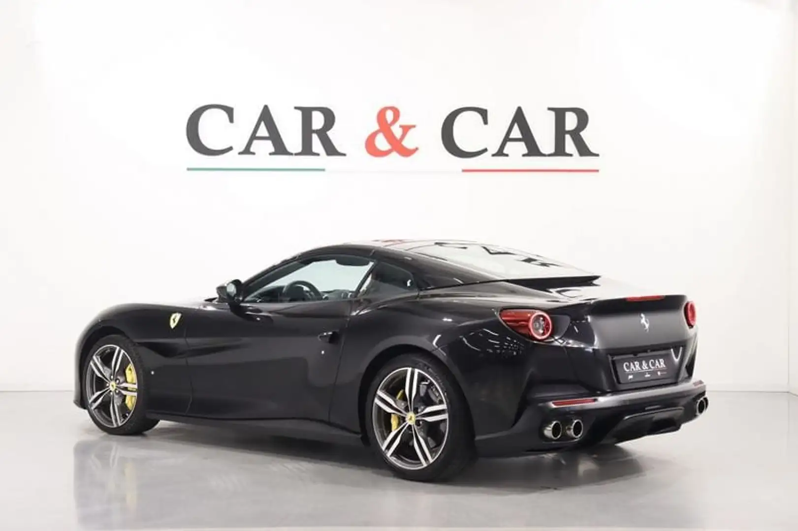 Ferrari Portofino Portofino 3.9 Černá - 2