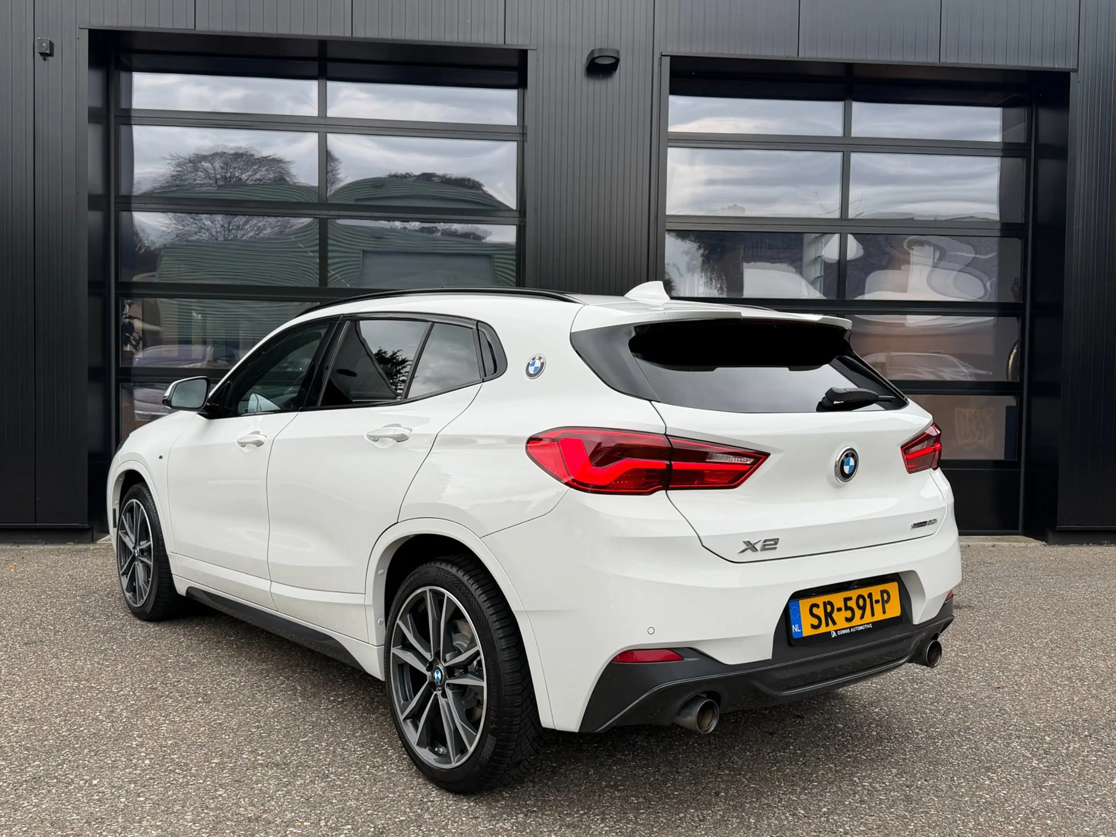 BMW X2 SDrive20i M-Sport Panoramadak Headup Harman Kardon — photo 2