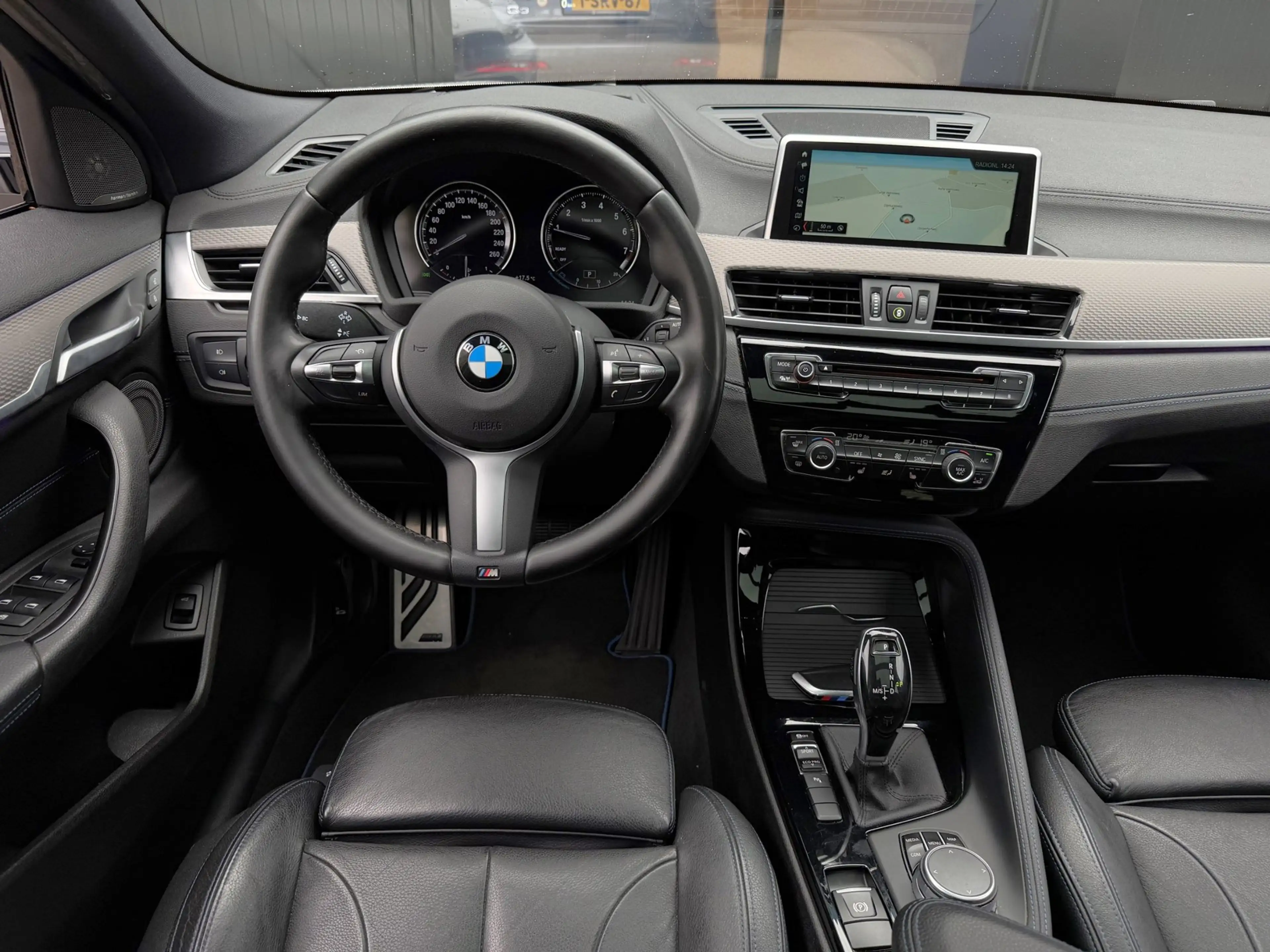 BMW X2 SDrive20i M-Sport Panoramadak Headup Harman Kardon — photo 10