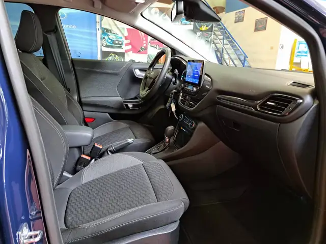 Ford Puma view 12