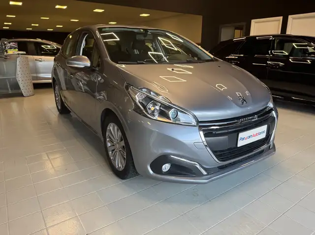 Peugeot 208 208 5p 1.5 bluehdi Allure