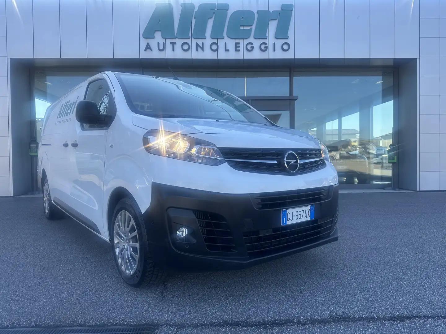 Opel Vivaro 2.0CDTi L2H1 120cv C Aut E6D 2800x1600x1340 kg1255 Bianco - 1