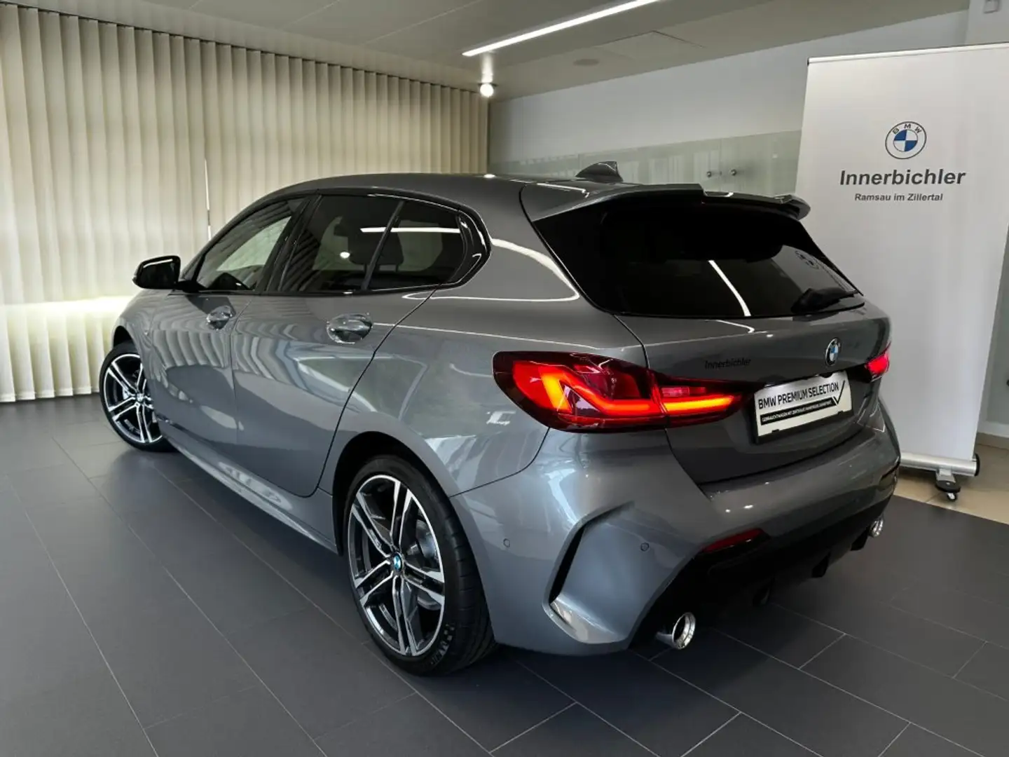 BMW 118 118d Grau - 2