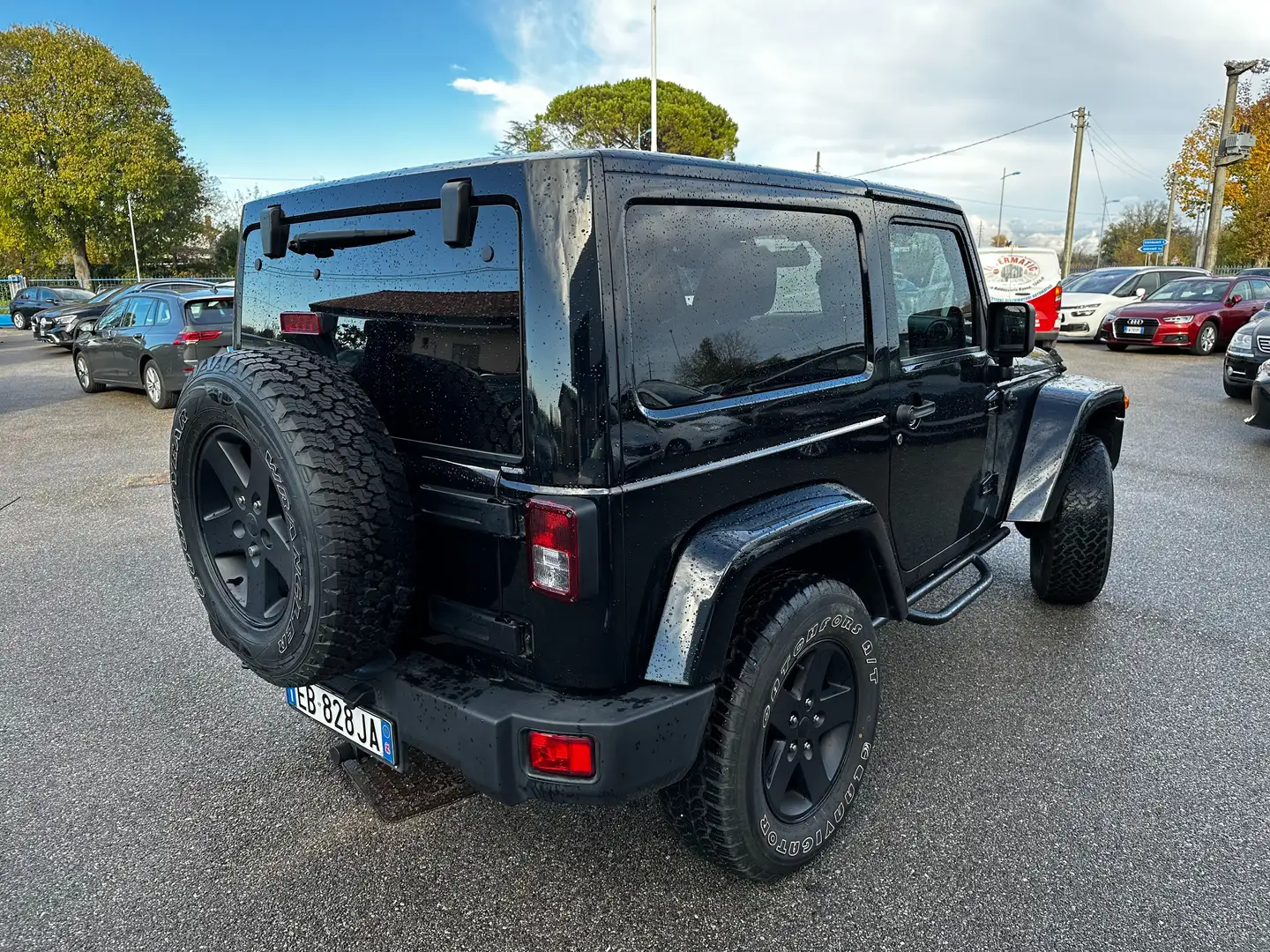 Jeep Wrangler Wrangler 2.8 crd Sahara auto Nero - 2