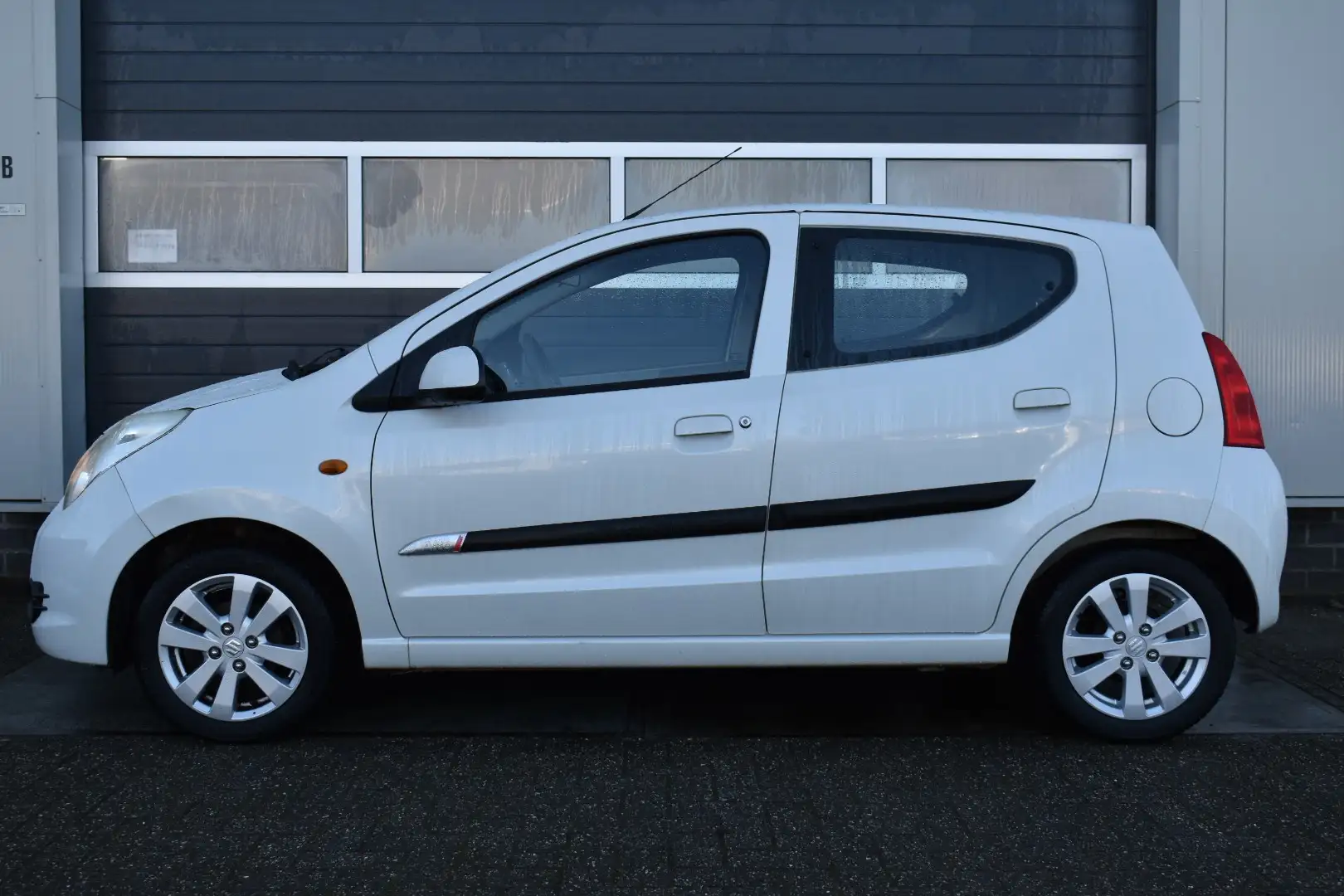 Suzuki Alto 1.0 Exclusive Weiß - 2