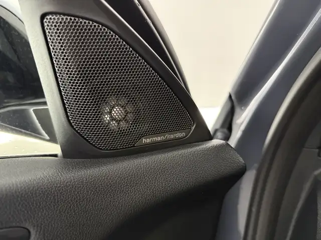 BMW 1 Series view 22