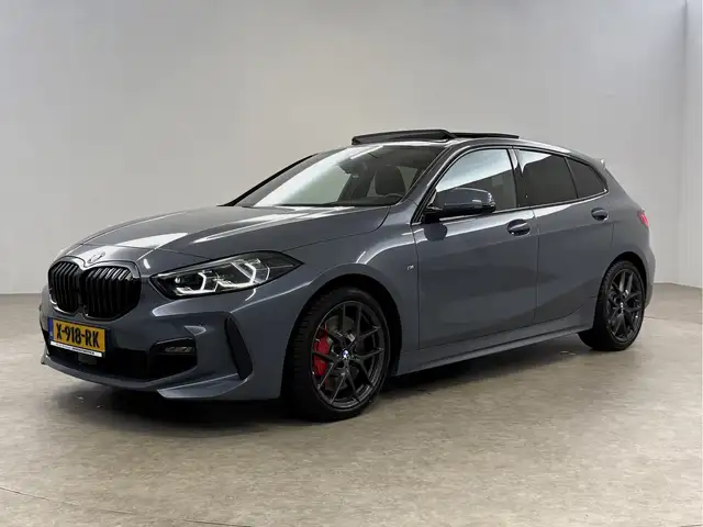 BMW 1 Series view 7