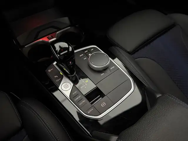 BMW 1 Series view 27