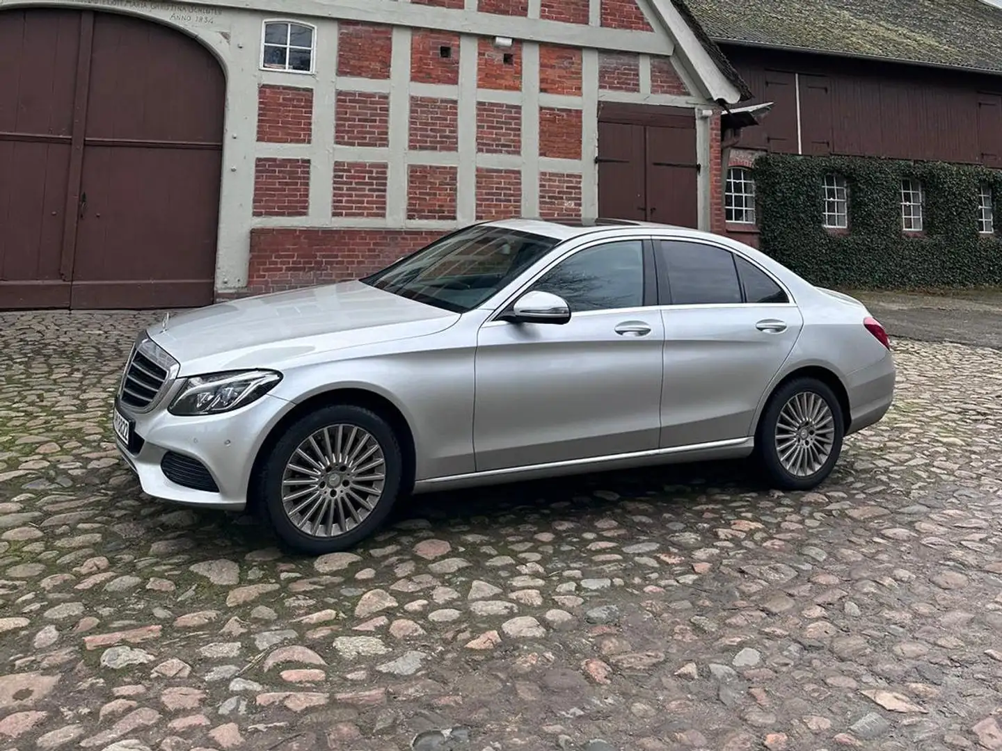 Mercedes-Benz C 220 C 220 d 4Matic 7G-TRONIC Exclusive Silber - 1